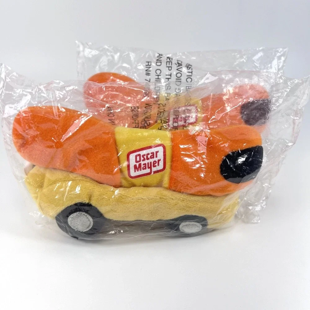 Lot 2 Oscar Mayer Wienermobile Plush Beanie‎ Cars 'Just Whistle' Promo Sealed